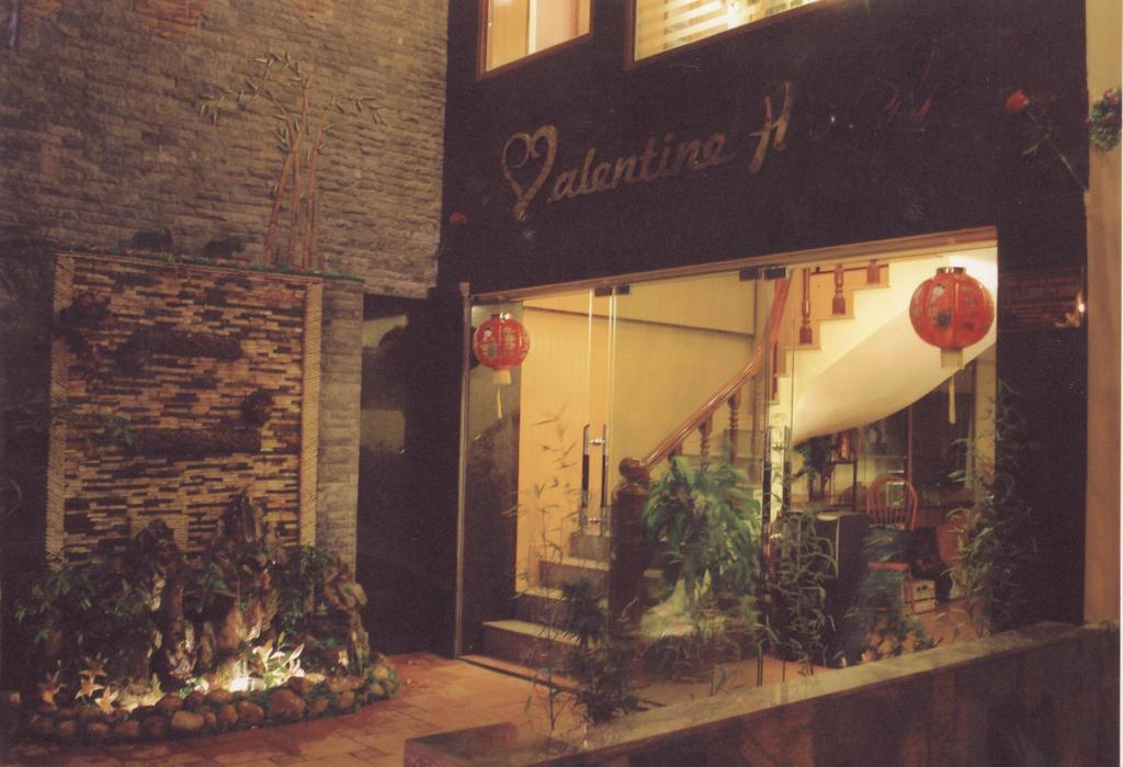 Valentine Hotel - Hong Ha Hanoi Exterior foto